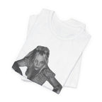 Vintage Grunge Graphic Tee – Monochrome Retro Pinup Girl Design