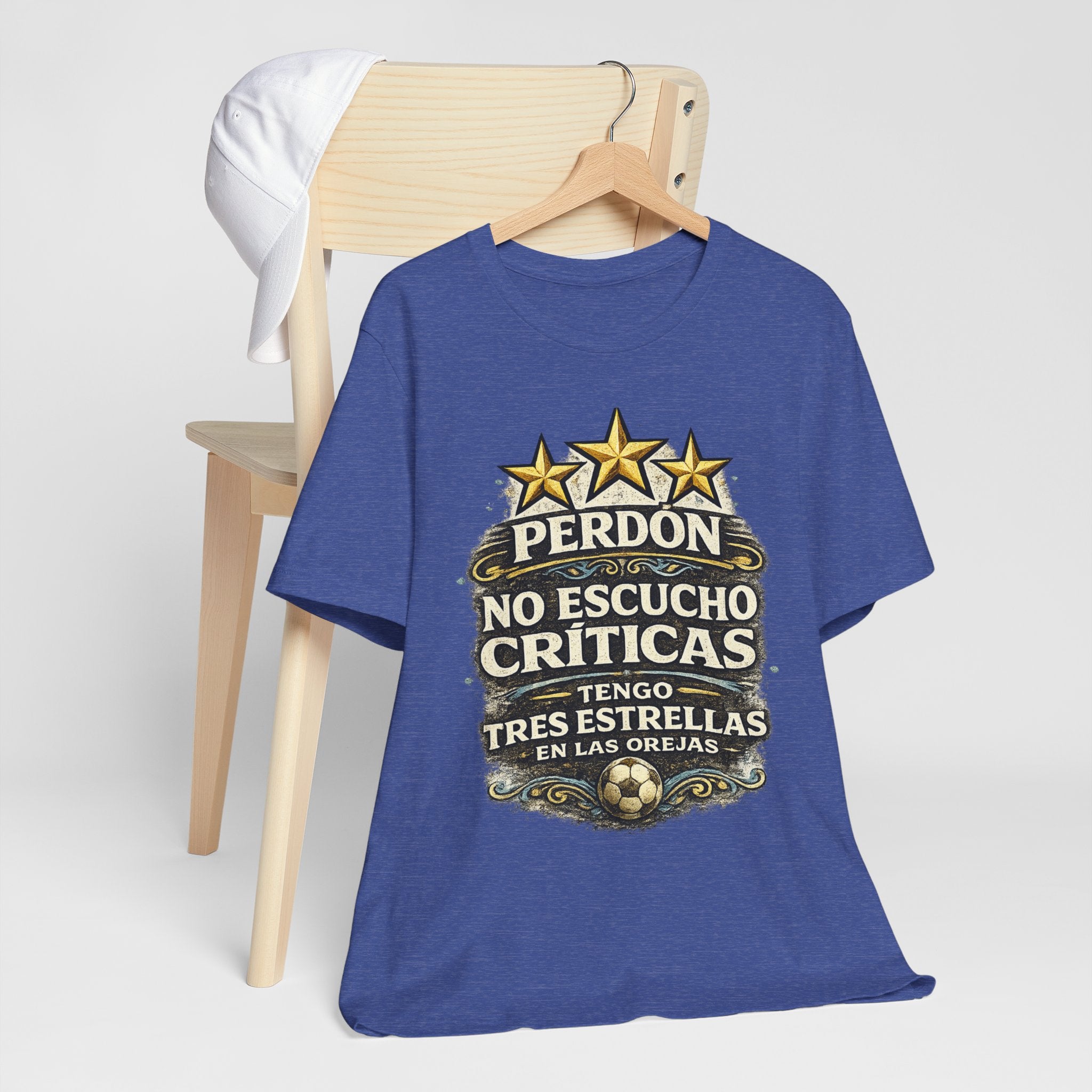Perdón No Escucho Críticas, Tengo Tres Estrellas en las Orejas