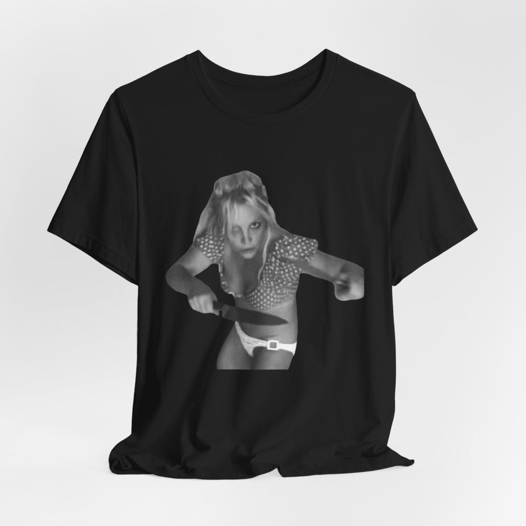 Vintage Grunge Graphic Tee – Monochrome Retro Pinup Girl Design
