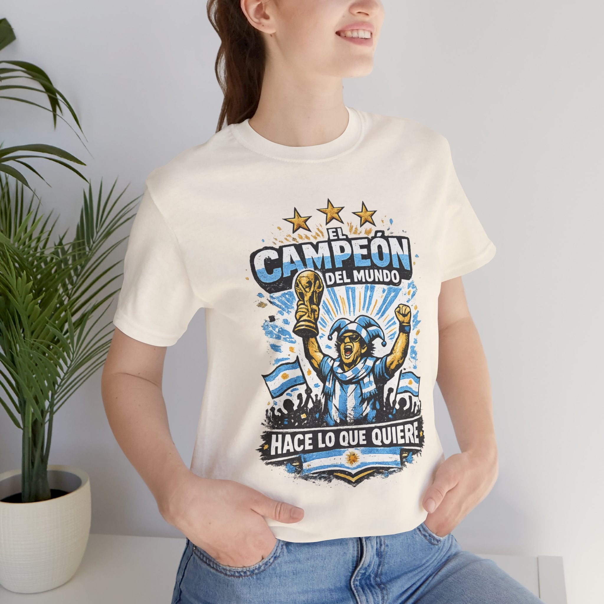 T-Shirt — 'El Campeón del Mundo: Hace Lo Que Quiere' Soccer Champion Tee