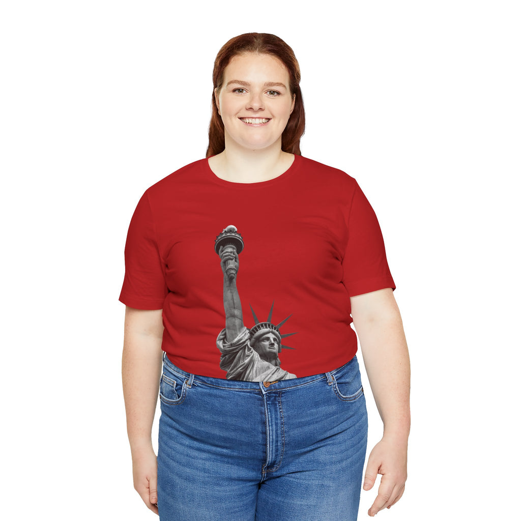 Statue of Liberty Graphic Tee — Black & White NYC Landmark T-Shirt