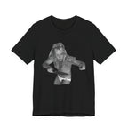 Vintage Grunge Graphic Tee – Monochrome Retro Pinup Girl Design
