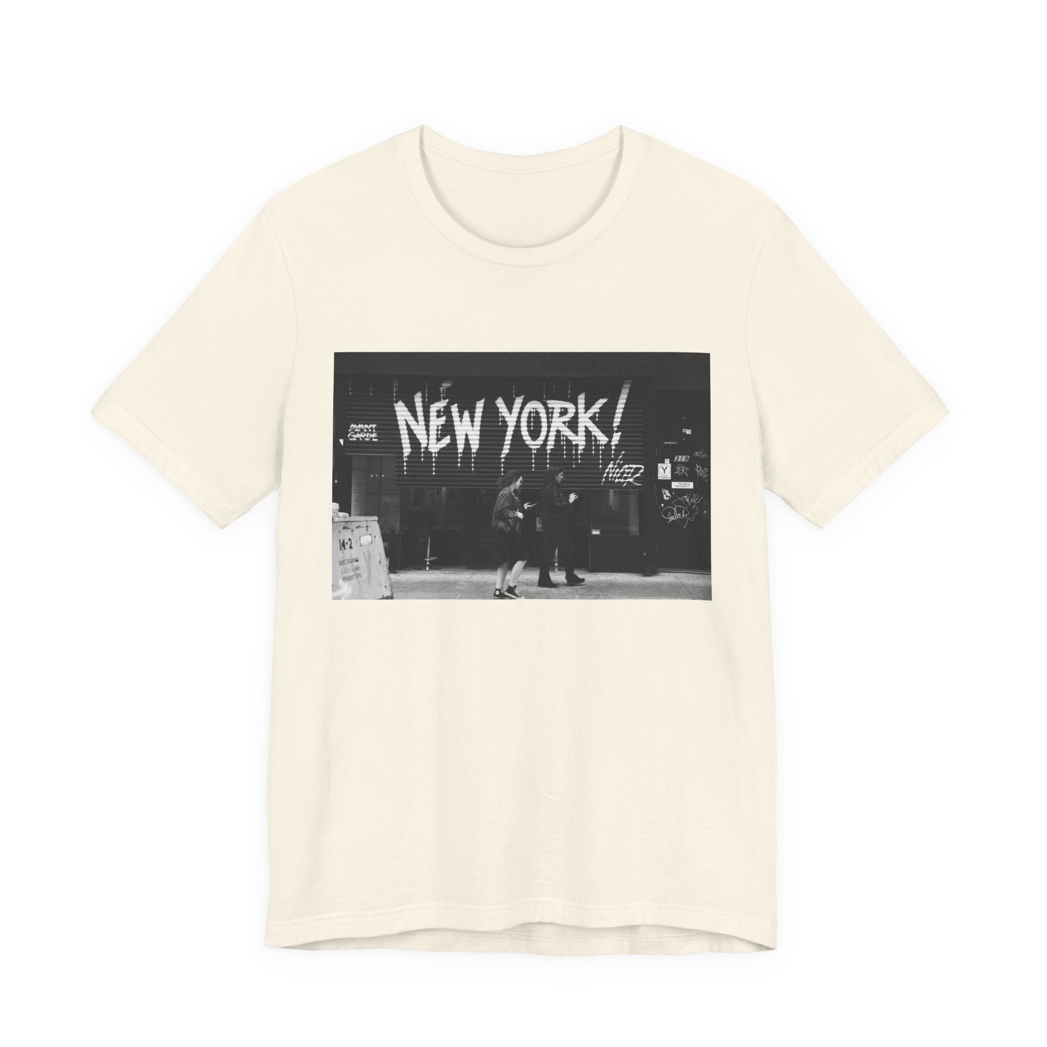 New York City Skyline Tee — Vintage Black & White 'NEW YORK!' Graphic Shirt