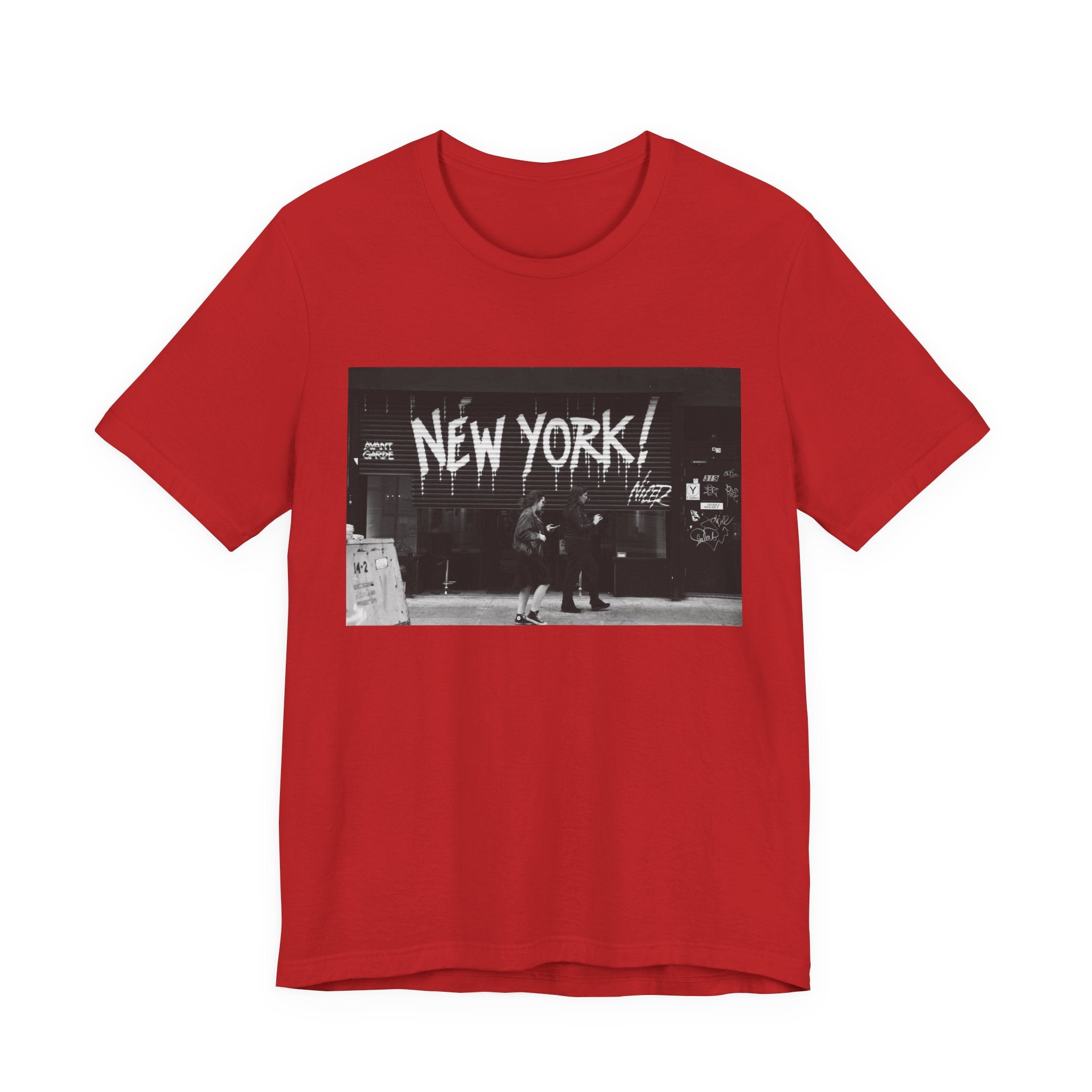 New York City Skyline Tee — Vintage Black & White 'NEW YORK!' Graphic Shirt