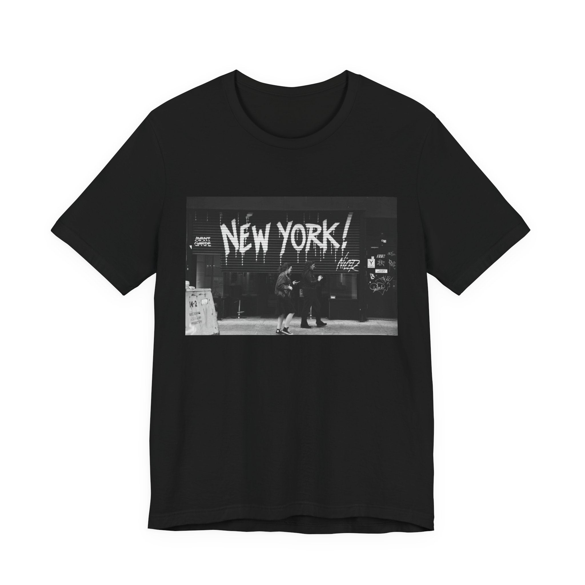 New York City Skyline Tee — Vintage Black & White 'NEW YORK!' Graphic Shirt